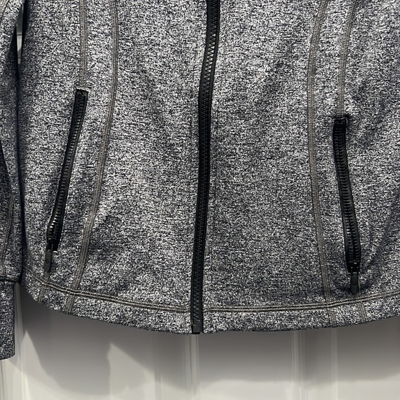 Lululemon Define Jacket - Picture 4 of 9